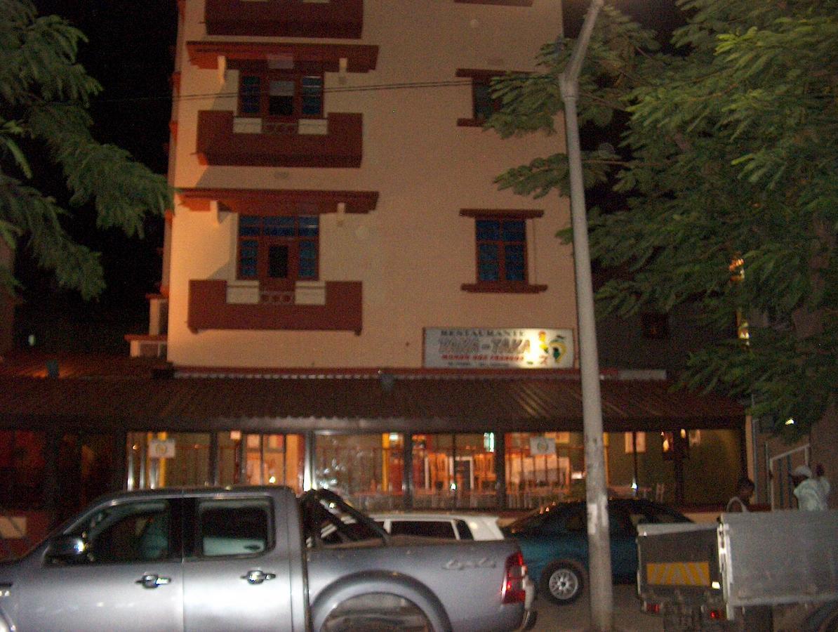 Taka-Taka Hotel Maputo Exterior photo
